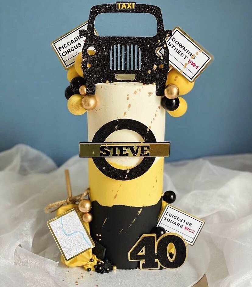 Taxi cake topper set